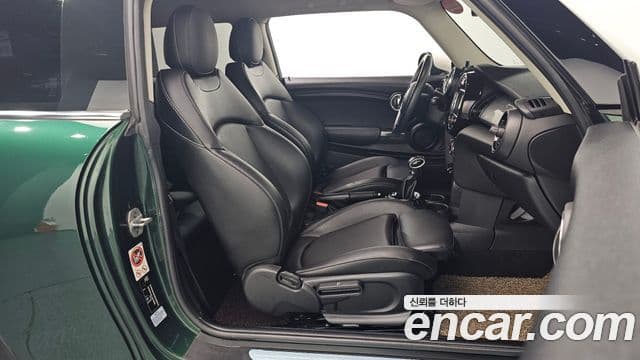 Mini Cooper 3세대, 2018 10