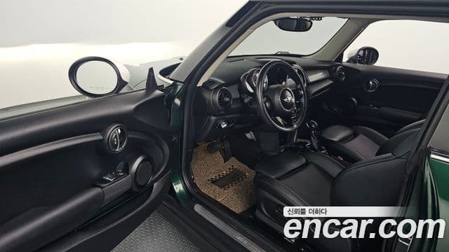 Mini Cooper 3세대, 2018 11