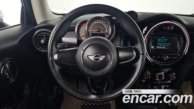 Mini Cooper 3세대, 2018 13