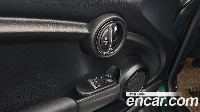 Mini Cooper 3세대, 2018 18