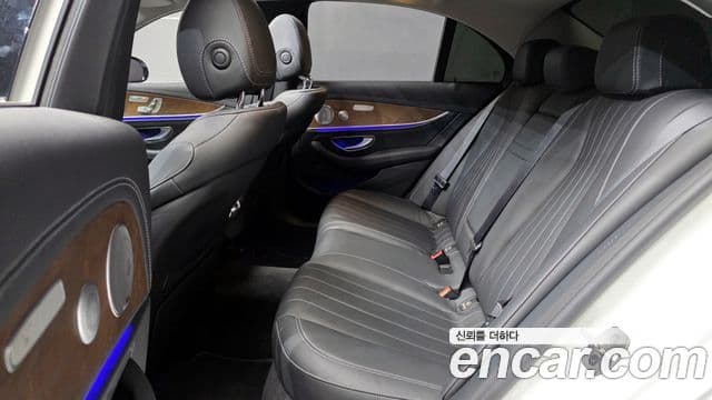 Mercedes-Benz E-класс W213 Exclusive, 2020 12