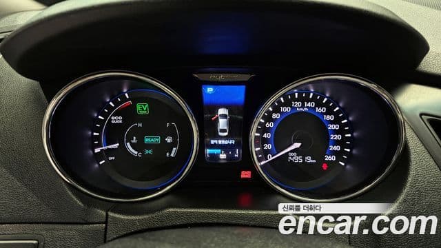 Hyundai Sonata гибрид Royal, 2012 8