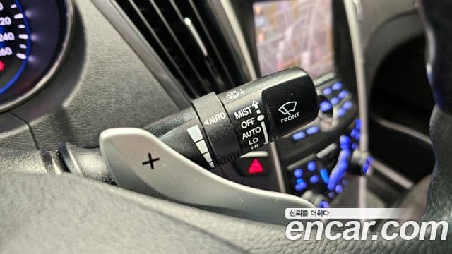 Hyundai Sonata гибрид Royal, 2012 19