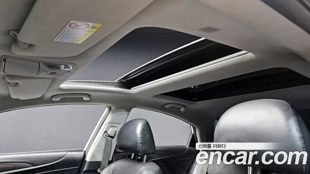 Hyundai Sonata гибрид Royal, 2012 20