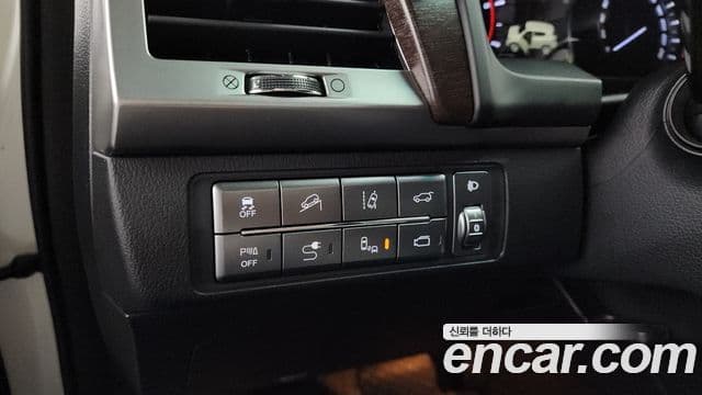 KG모빌리티(SsangYong) G4 Rexton Heritage, 2019 14