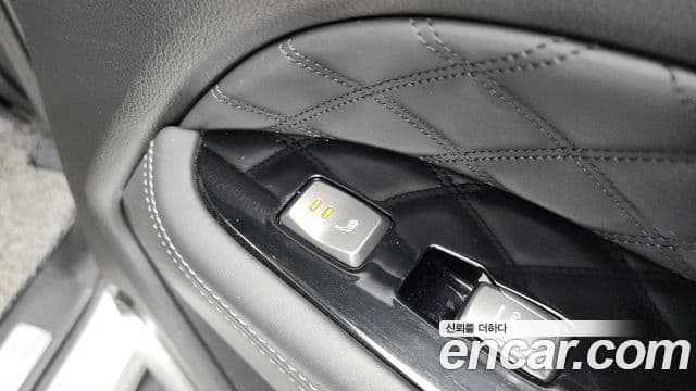 KG모빌리티(SsangYong) G4 Rexton Heritage, 2019 19