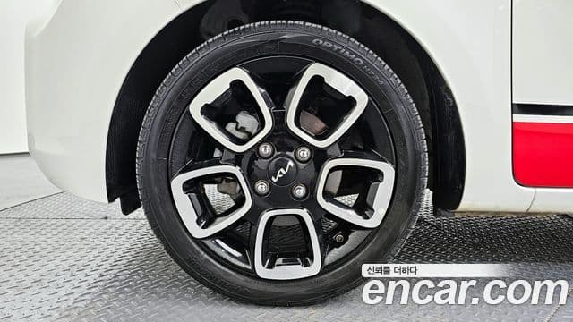 Kia The / новый New Ray Signature, 2022 все фото