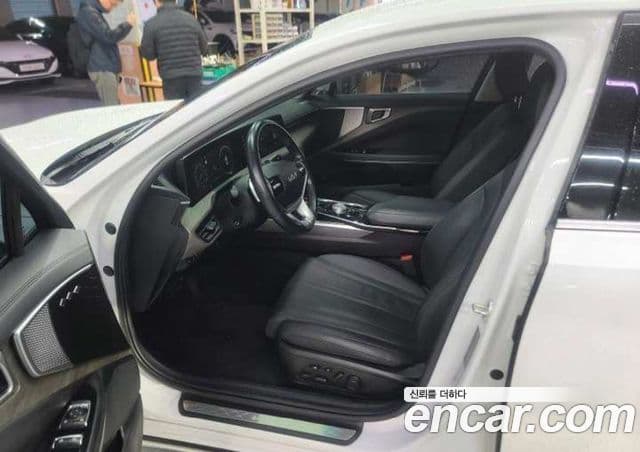 Kia K8 Trendy(арендный автомобиль), 2023 4