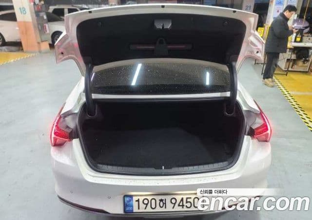 Kia K8 Trendy(арендный автомобиль), 2023 9