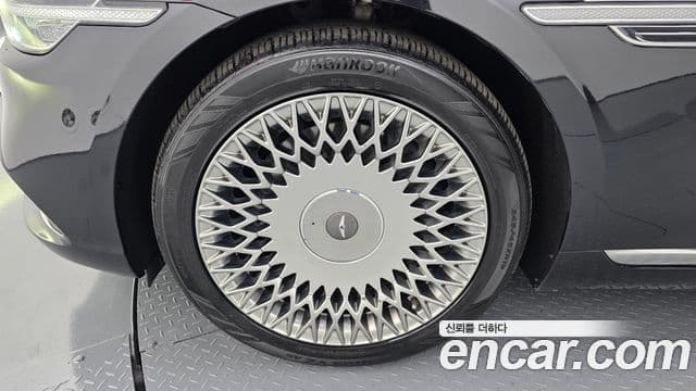 Genesis G90 Luxury, 2021 все фото