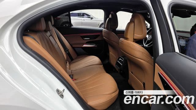 Mercedes-Benz E-класс W214 Avantgarde, 2024 12