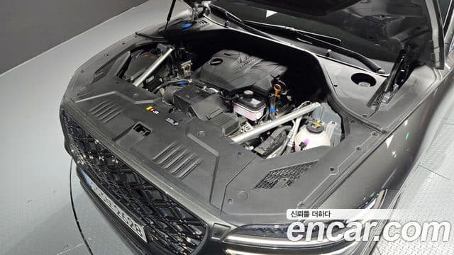 Genesis GV70, 2025 6