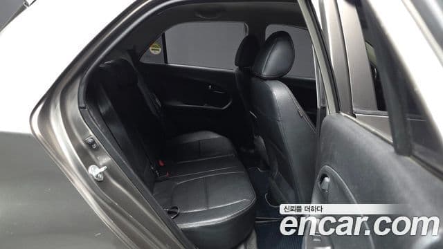 Kia All New Morning Deluxe, 2013 12