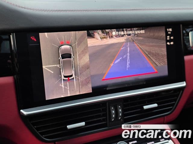 Porsche Cayenne (PO536) 3.0 Platinum Edition, 2023 17