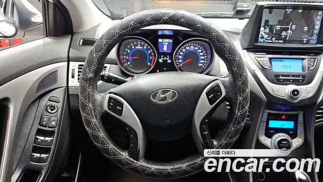 Hyundai Avante MD Premier, 2012 13