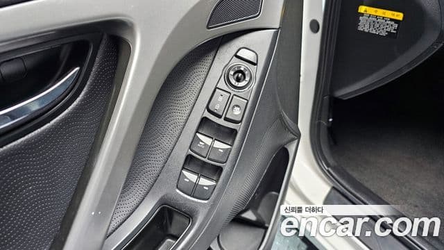 Hyundai Avante MD Premier, 2012 17