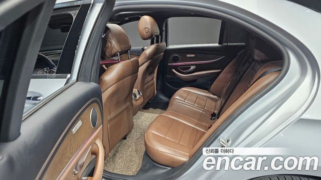 Mercedes-Benz E-класс W213 Exclusive, 2022 11