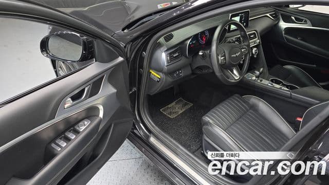 Genesis G70 Elite, 2019 10