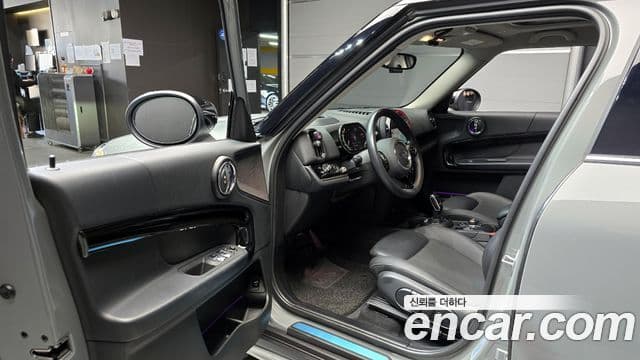 Mini Cooper D Countryman 2세대, 2021 11