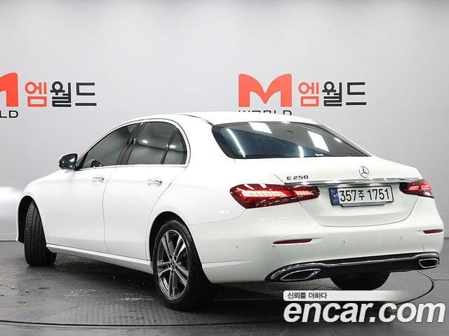 Mercedes-Benz E-класс W213 Avantgarde, 2023 4