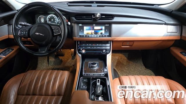 Jaguar XF (X260) 20d Portfolio AWD, 2017 7