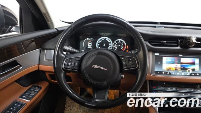 Jaguar XF (X260) 20d Portfolio AWD, 2017 13