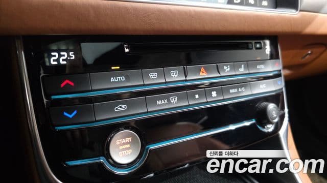 Jaguar XF (X260) 20d Portfolio AWD, 2017 16