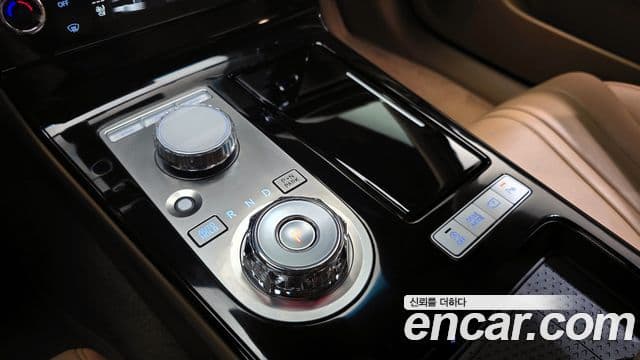 Genesis G80 (RG3) бензин 2.5 турбо 2WD, 2025 9