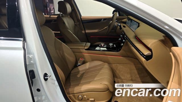 Genesis G80 (RG3) бензин 2.5 турбо 2WD, 2025 12