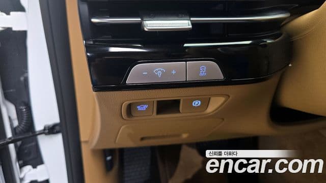 Genesis G80 (RG3) бензин 2.5 турбо 2WD, 2025 13