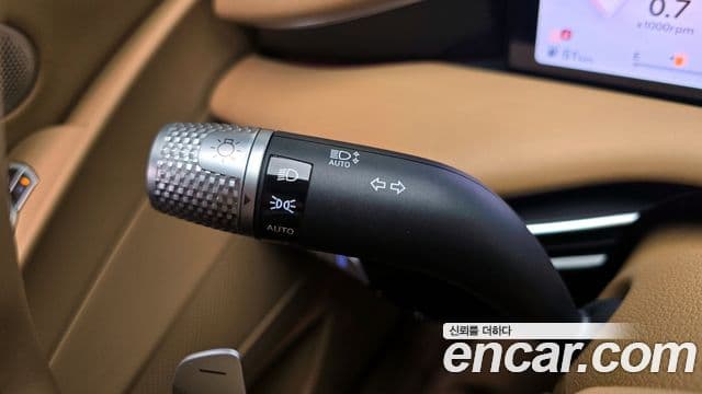 Genesis G80 (RG3) бензин 2.5 турбо 2WD, 2025 15