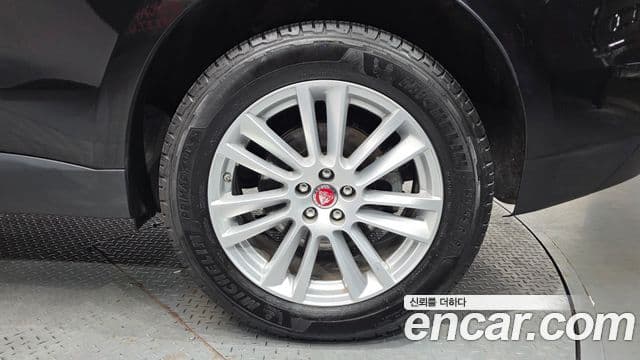 Jaguar F-PACE 20d Portfolio, 2019 все фото