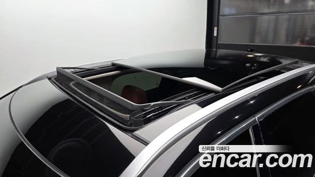 Jaguar F-PACE 20d Portfolio, 2019 17