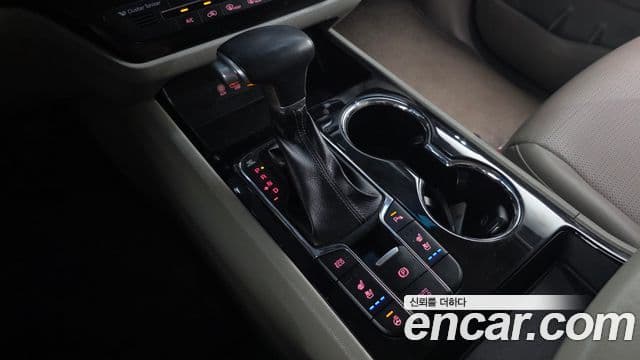 Kia The / новый New Carnival Prestige, 2019 9