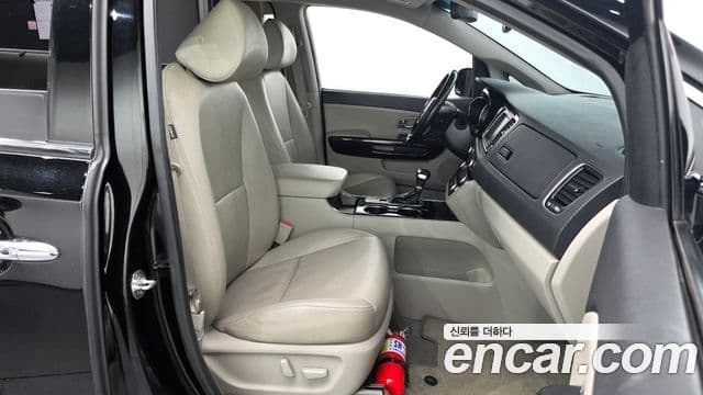 Kia The / новый New Carnival Prestige, 2019 10