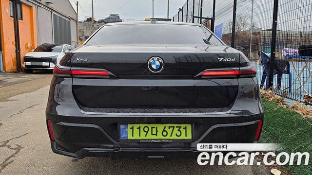 BMW 7시리즈 (G70) 740d xDrive M Sport, 2025 все фото