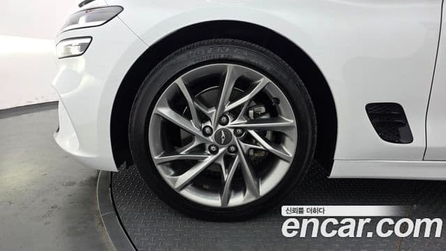 Genesis The / новый New G70, 2021 все фото