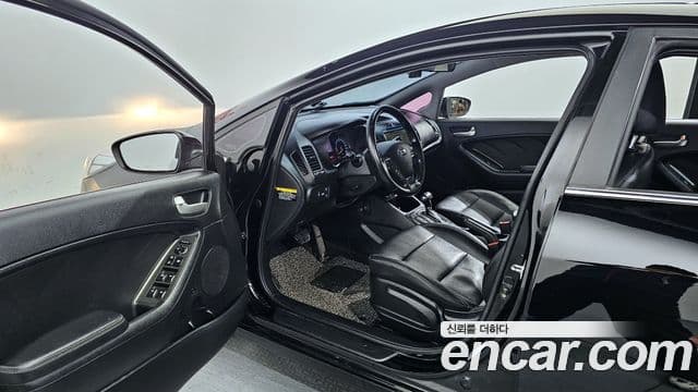 Kia K3 Trendy, 2015 10