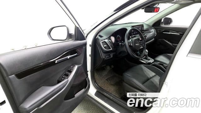 Kia Seltos Signature, 2023 10