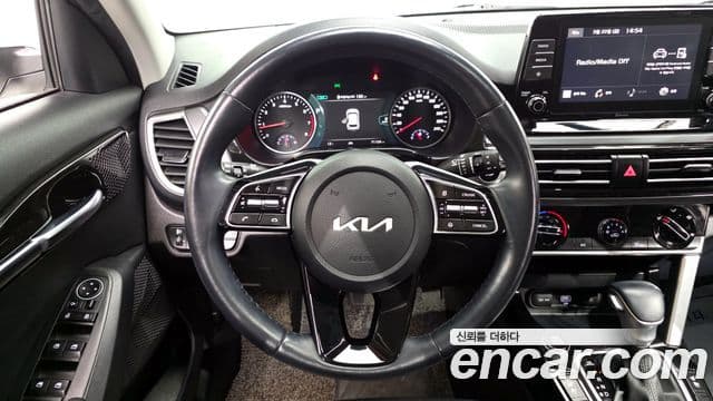 Kia Seltos Signature, 2023 13