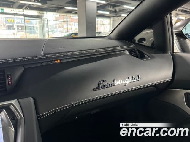Lamborghini 아벤타도르 LP700-4, 2012 12
