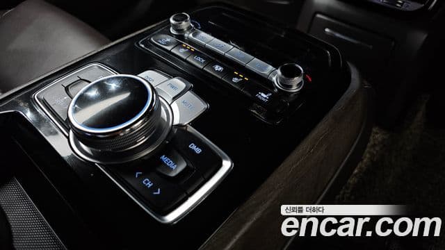 Genesis G90 Luxury, 2019 19