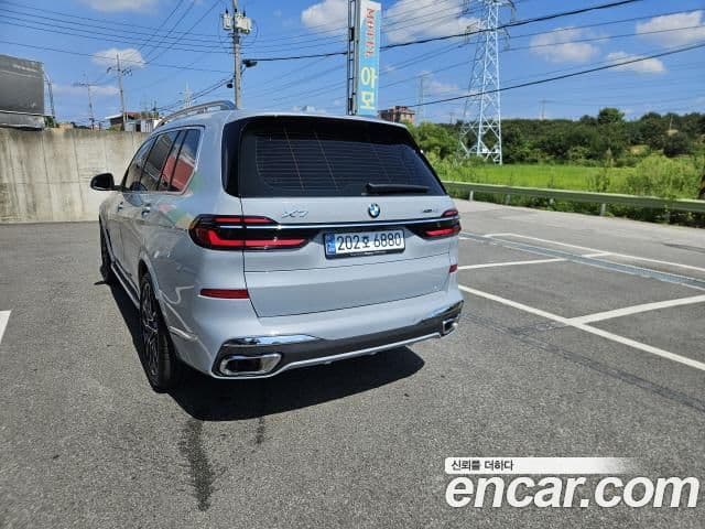 BMW X7 (G07) xDrive 40i M Sport 6인승, 2025 4