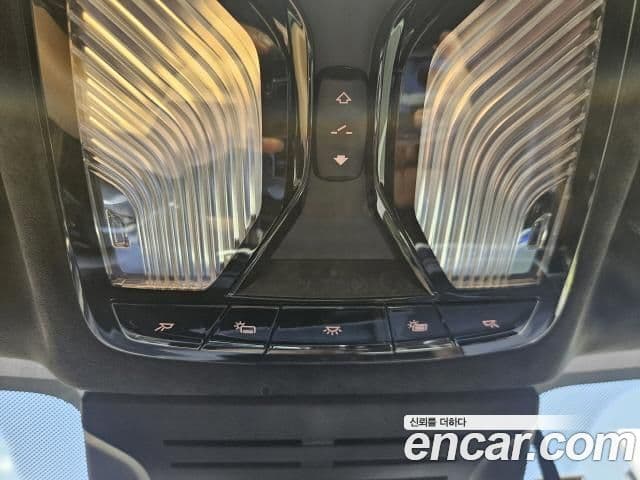 BMW X7 (G07) xDrive 40i M Sport 6인승, 2025 11