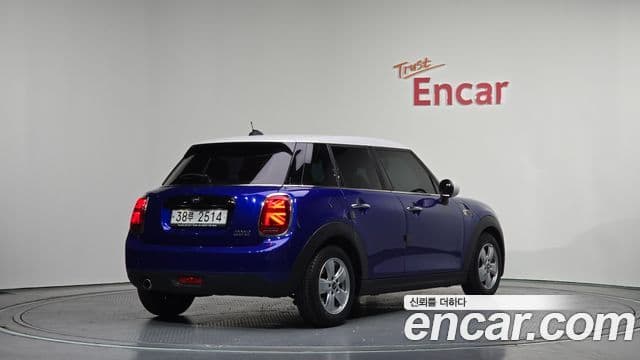Mini Cooper 3세대, 2019 2