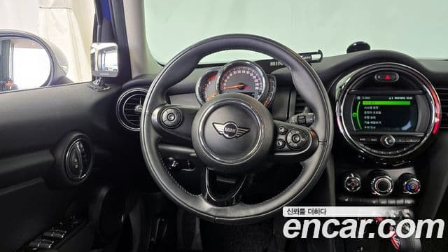 Mini Cooper 3세대, 2019 13
