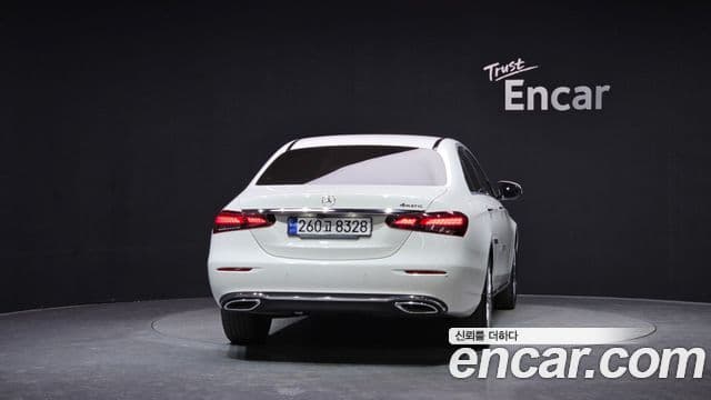 Mercedes-Benz E-класс W213 Exclusive, 2021 4