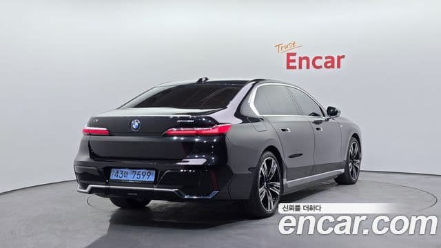 BMW i7 (G70) xDrive 60 M Sport, 2023 2