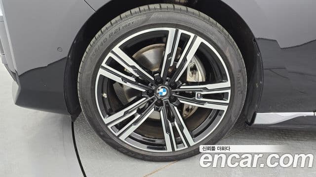 BMW i7 (G70) xDrive 60 M Sport, 2023 все фото