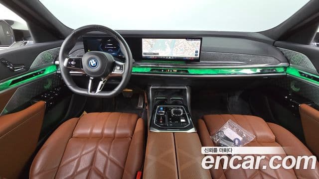 BMW i7 (G70) xDrive 60 M Sport, 2023 7